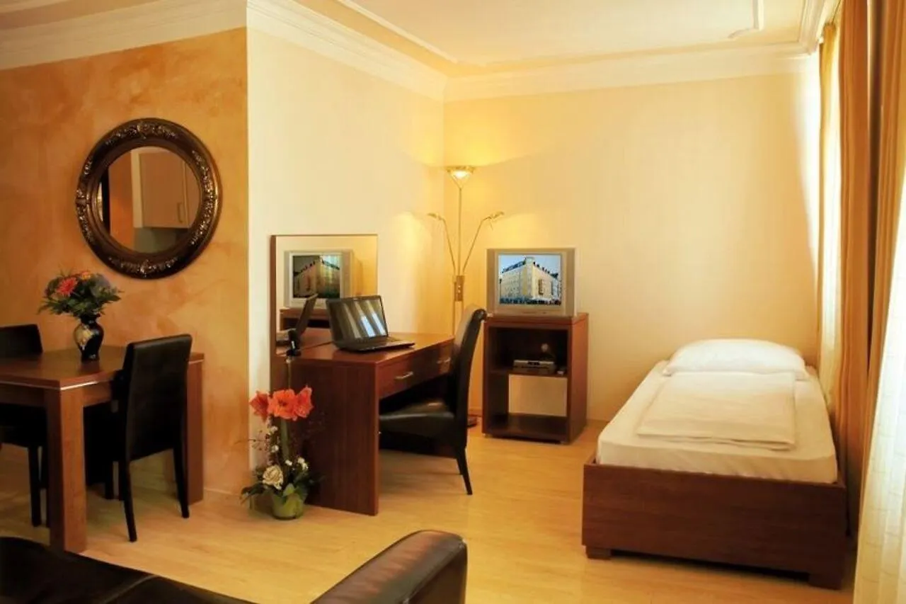 Hotel Atlas Residence Munich 3*,  Germany